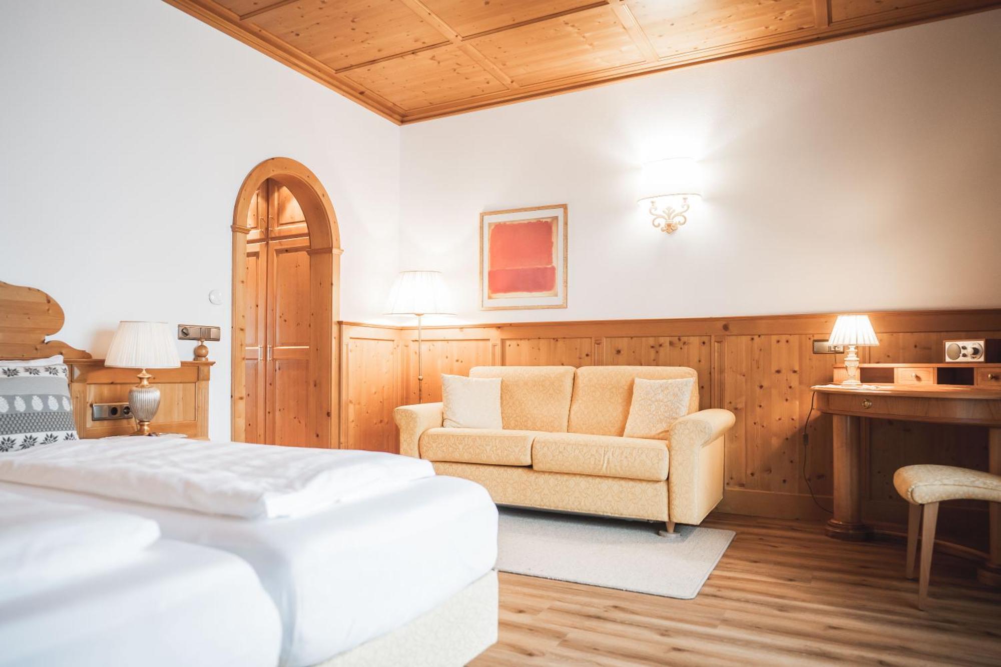 Hotel Gratschwirt دوبياكو المظهر الخارجي الصورة