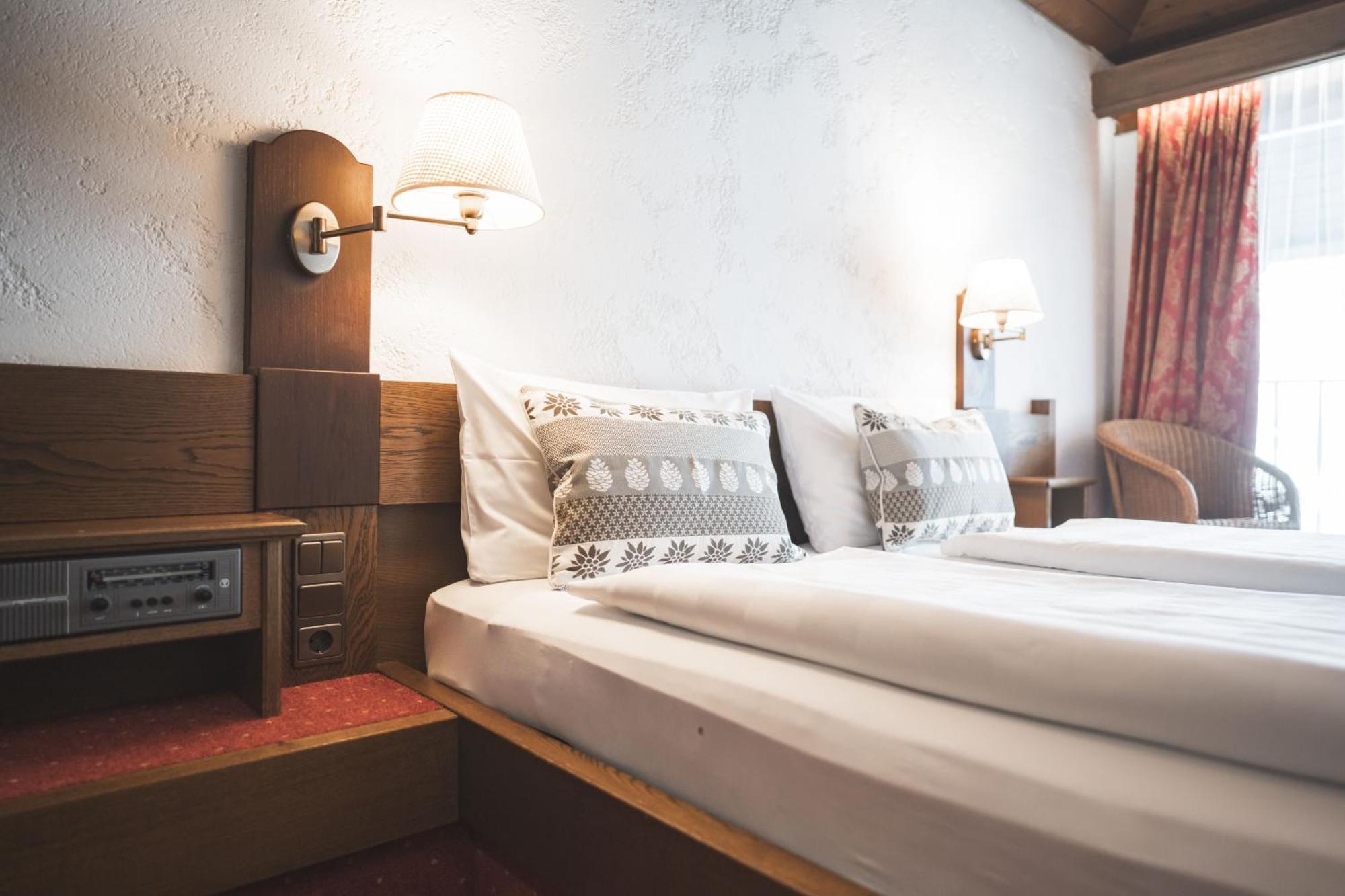 Hotel Gratschwirt دوبياكو المظهر الخارجي الصورة